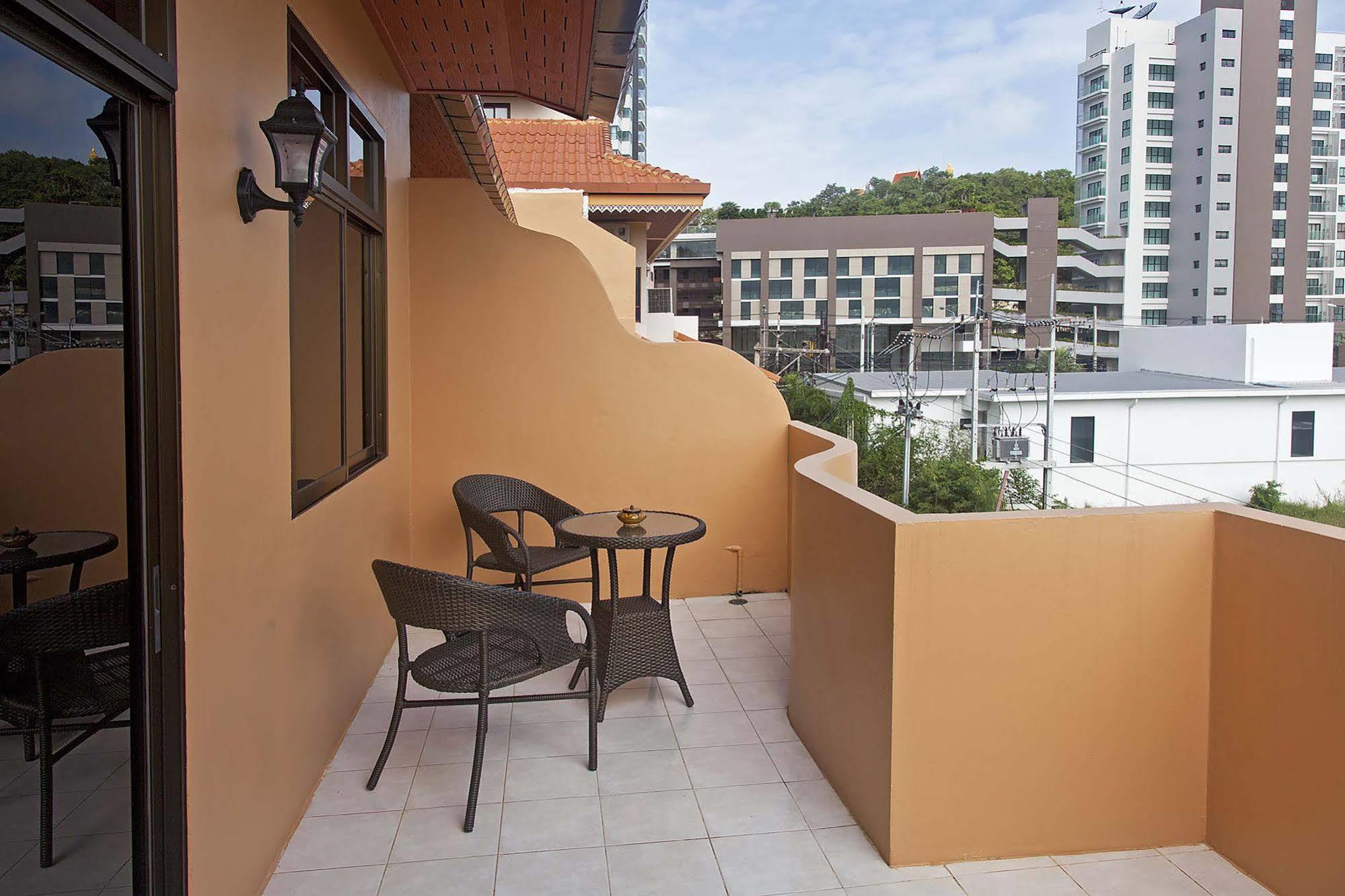 Pattaya Garden Apartments Boutique Hotel Exterior photo